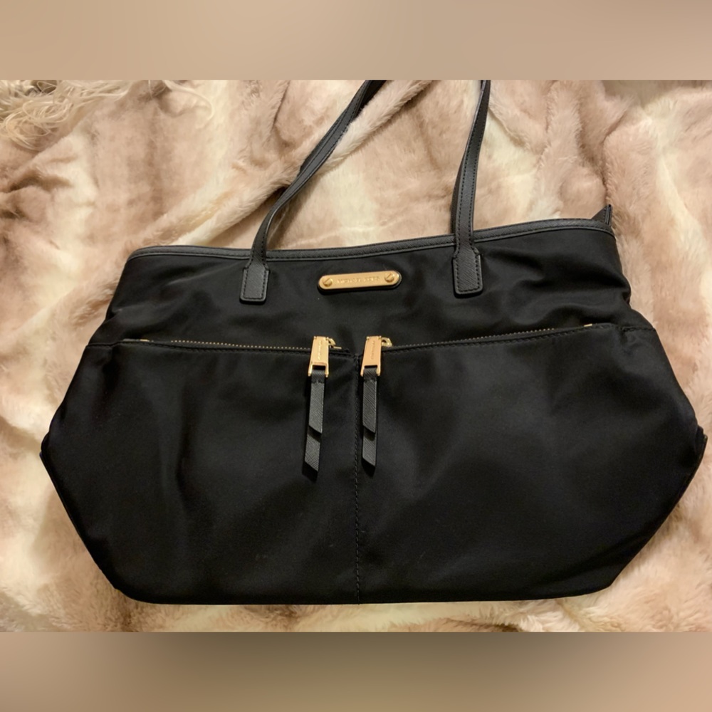 A Michael Kors black purse